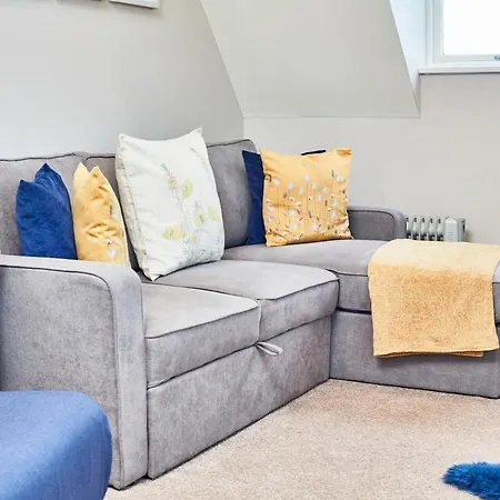Apartment Remarkable Central Gems Of - Sleeps 18! *